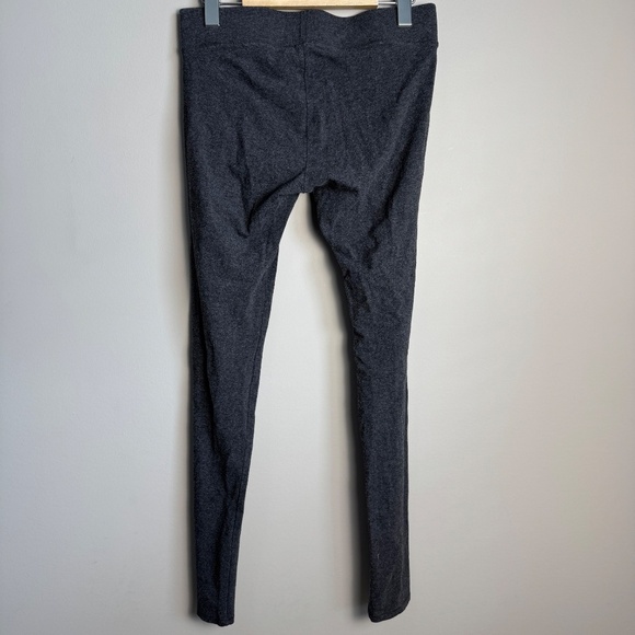 Hue Women's Athletic Pull-On Yoga Legging Activewear Pant Gray Size Small Casual - Picture 3 of 10